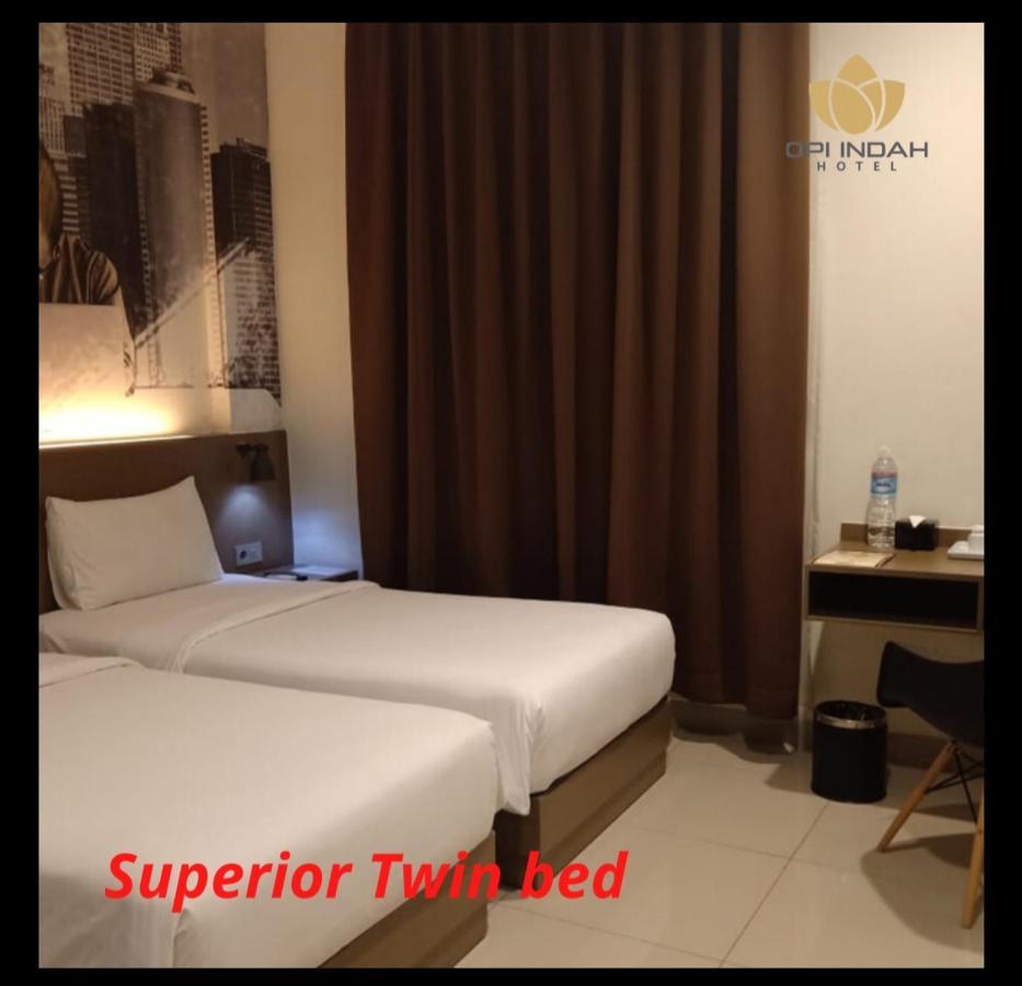 פאלמבאנג Opi Indah Hotel מראה חיצוני תמונה