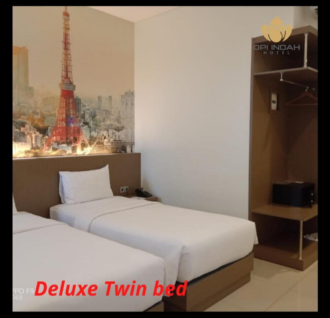 פאלמבאנג Opi Indah Hotel מראה חיצוני תמונה