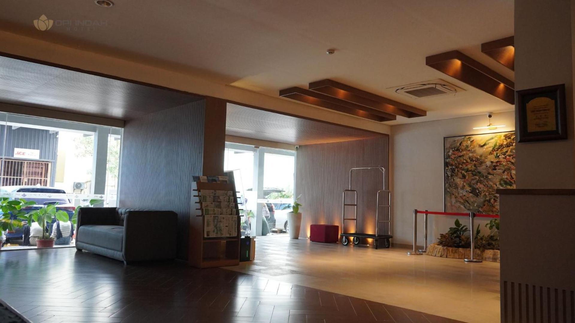 פאלמבאנג Opi Indah Hotel מראה חיצוני תמונה