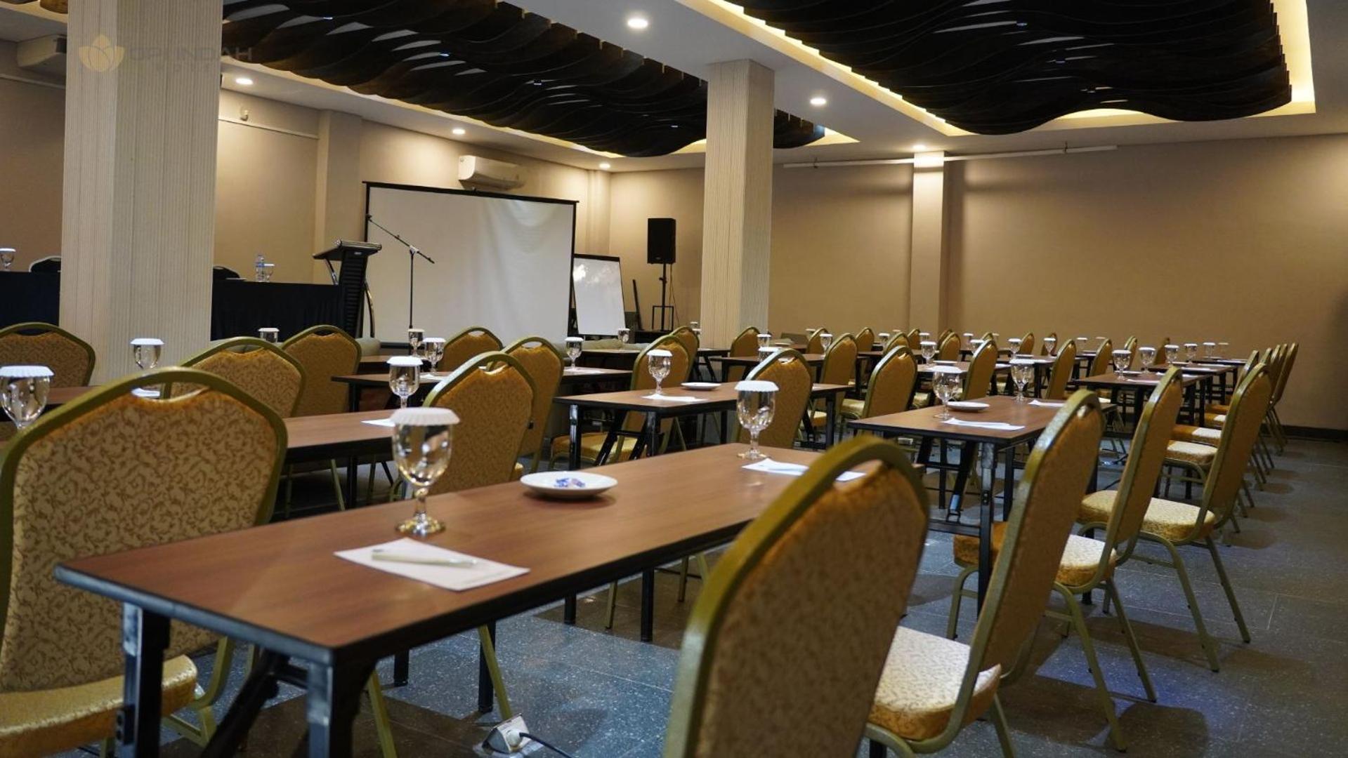 פאלמבאנג Opi Indah Hotel מראה חיצוני תמונה