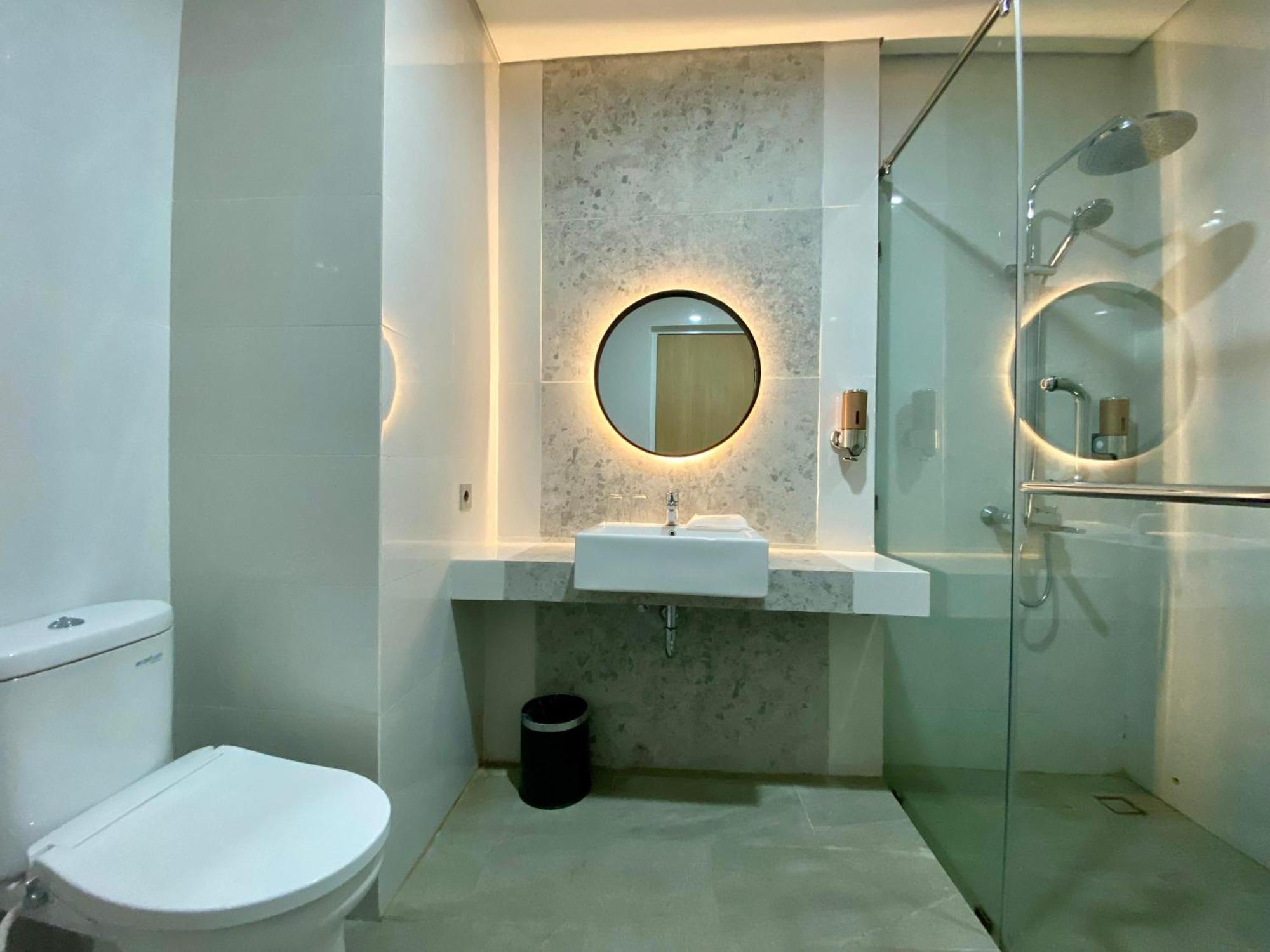 פאלמבאנג Opi Indah Hotel מראה חיצוני תמונה