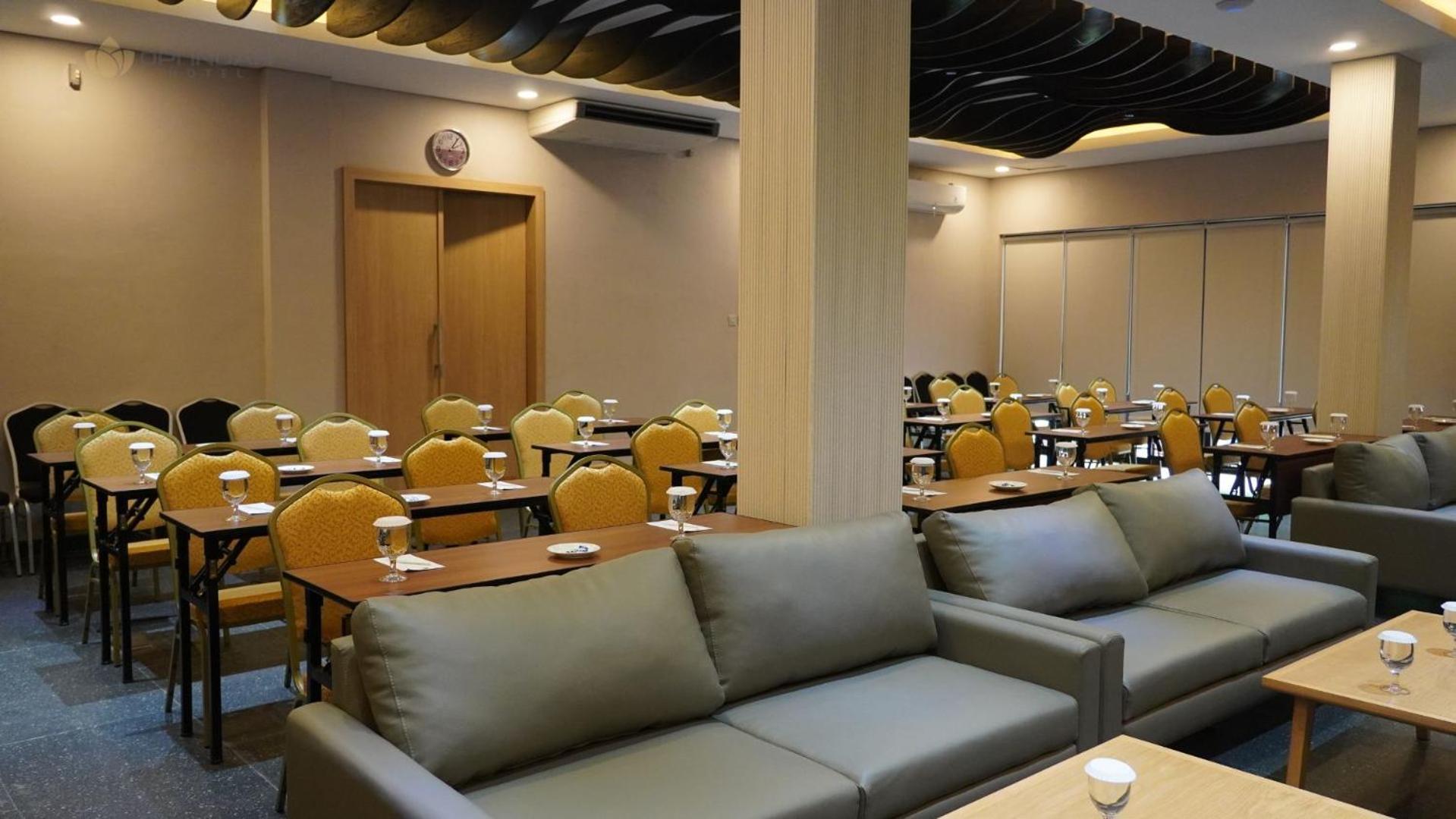 פאלמבאנג Opi Indah Hotel מראה חיצוני תמונה